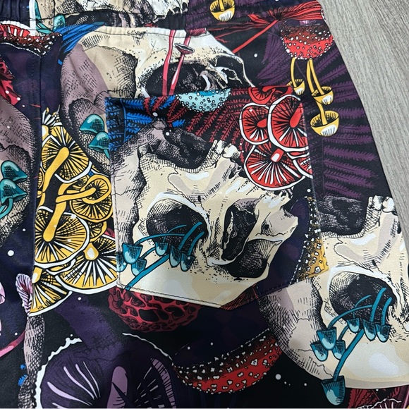 NWT FRESH PRINTS OF BEL-AIR BY DRILL CLOTHING Skull Mushroom Graphic Swim Short - Picture 6 of 8